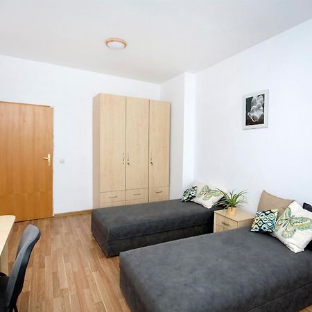 Akademikus Torun Hostel Buitenkant foto