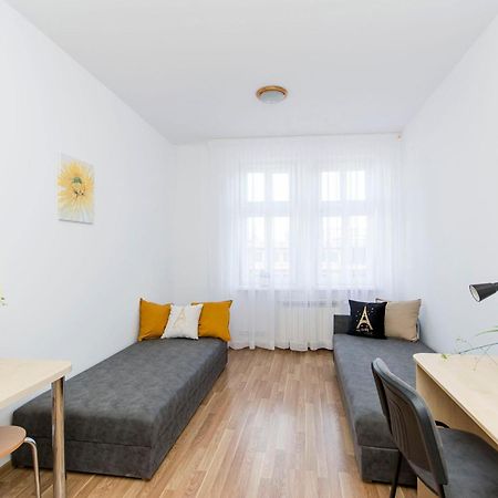 Akademikus Torun Hostel Buitenkant foto