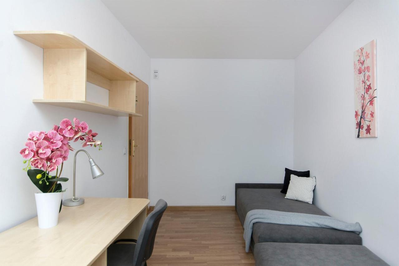 Akademikus Torun Hostel Buitenkant foto