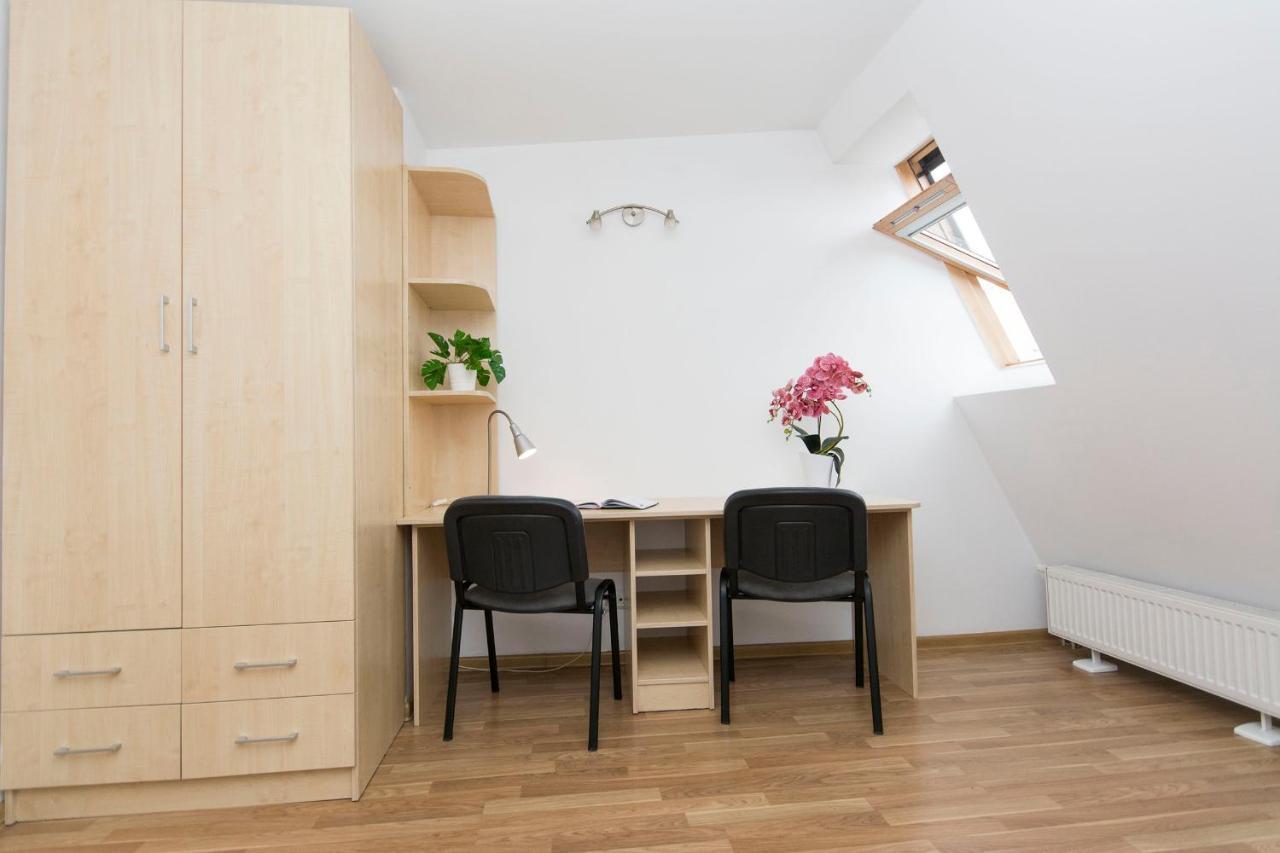 Akademikus Torun Hostel Buitenkant foto