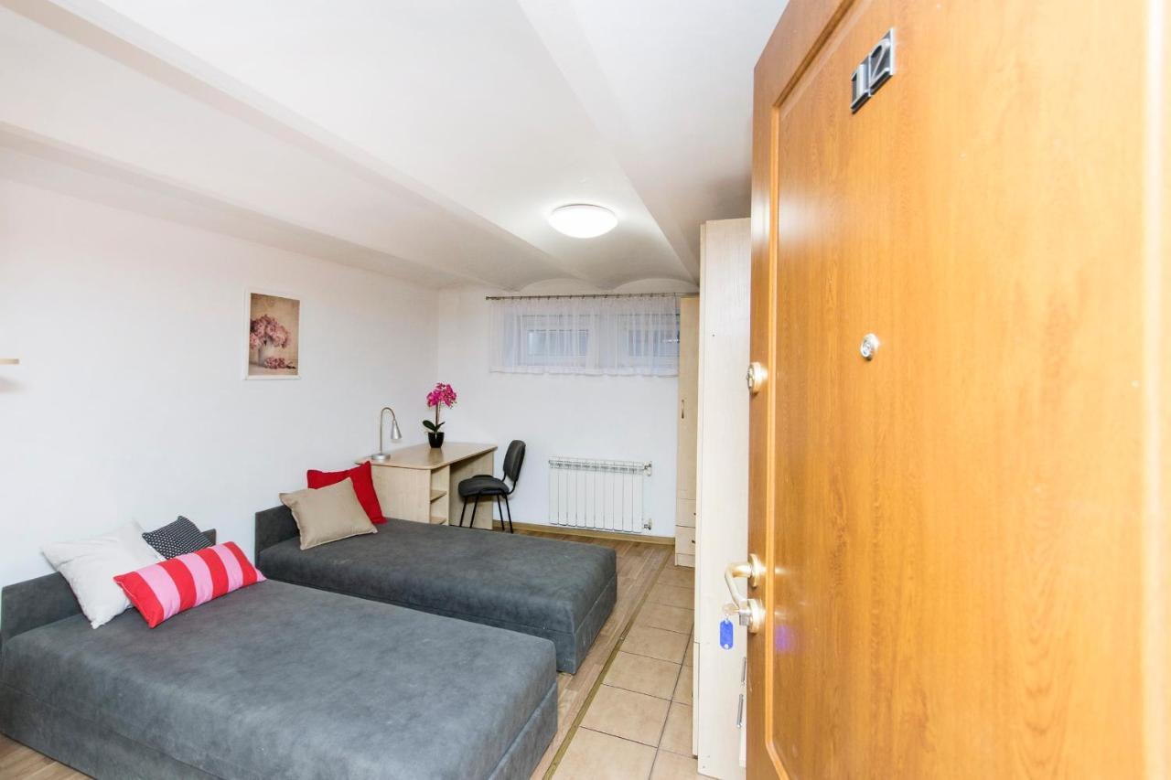 Akademikus Torun Hostel Buitenkant foto