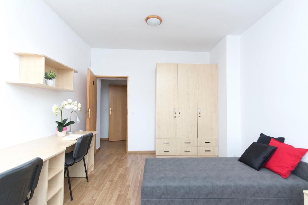 Akademikus Torun Hostel Buitenkant foto
