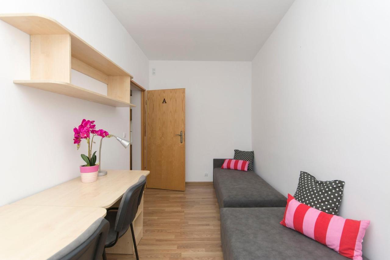 Akademikus Torun Hostel Buitenkant foto