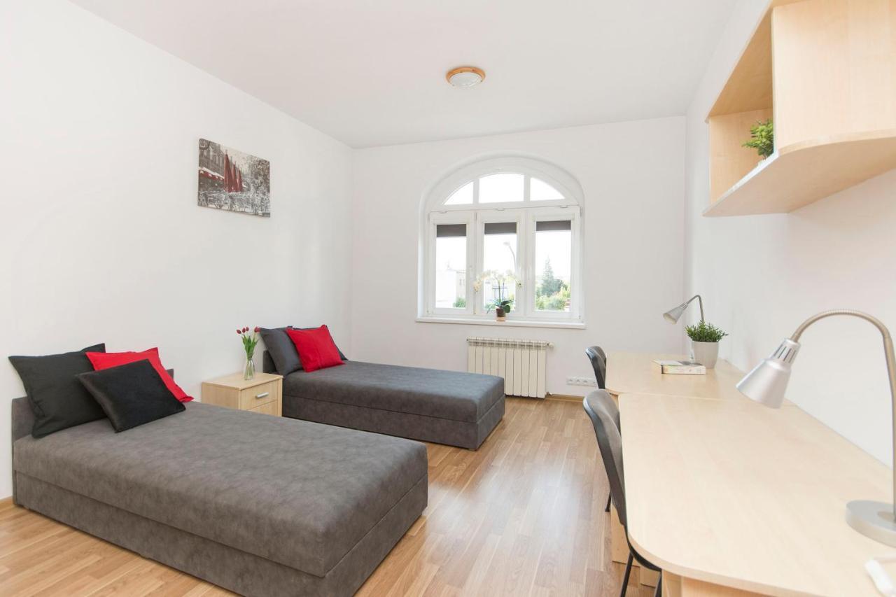 Akademikus Torun Hostel Buitenkant foto