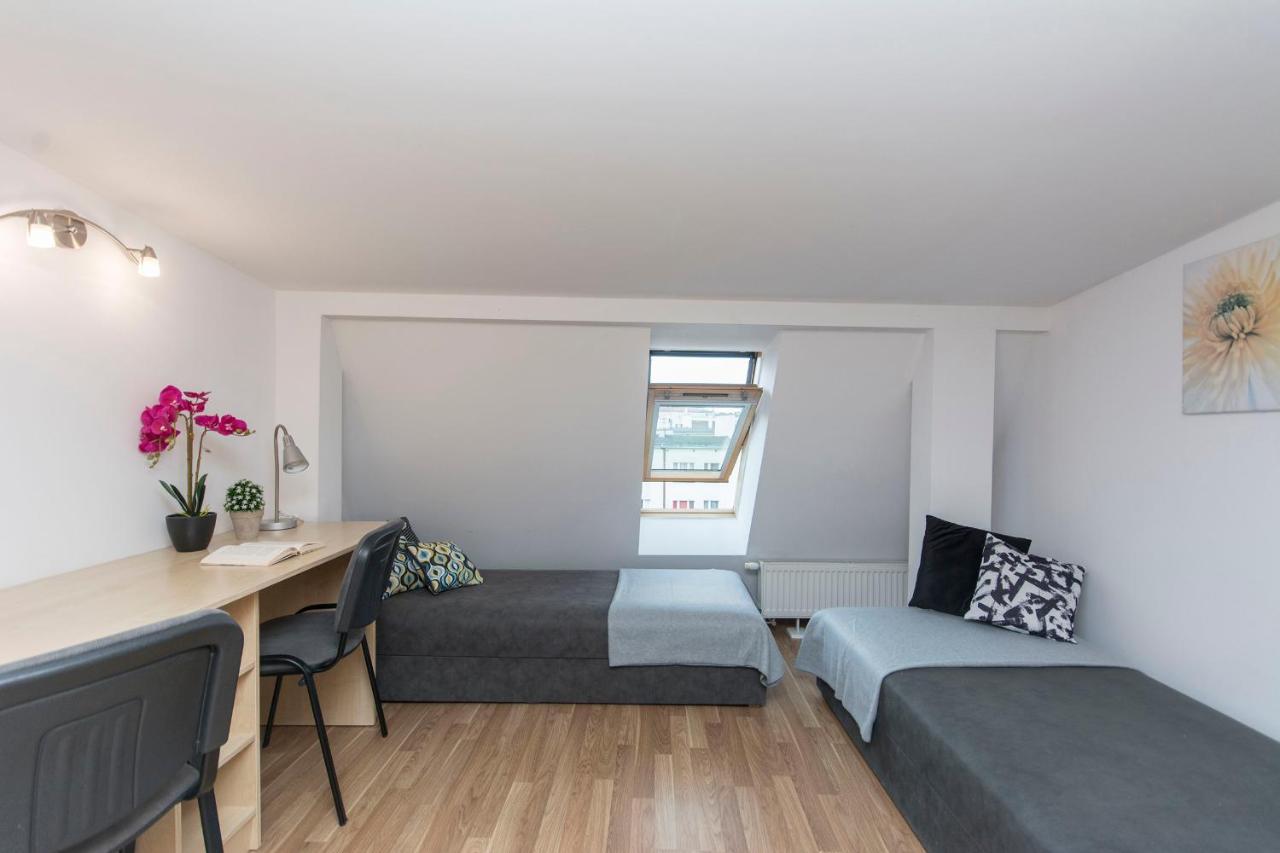 Akademikus Torun Hostel Buitenkant foto
