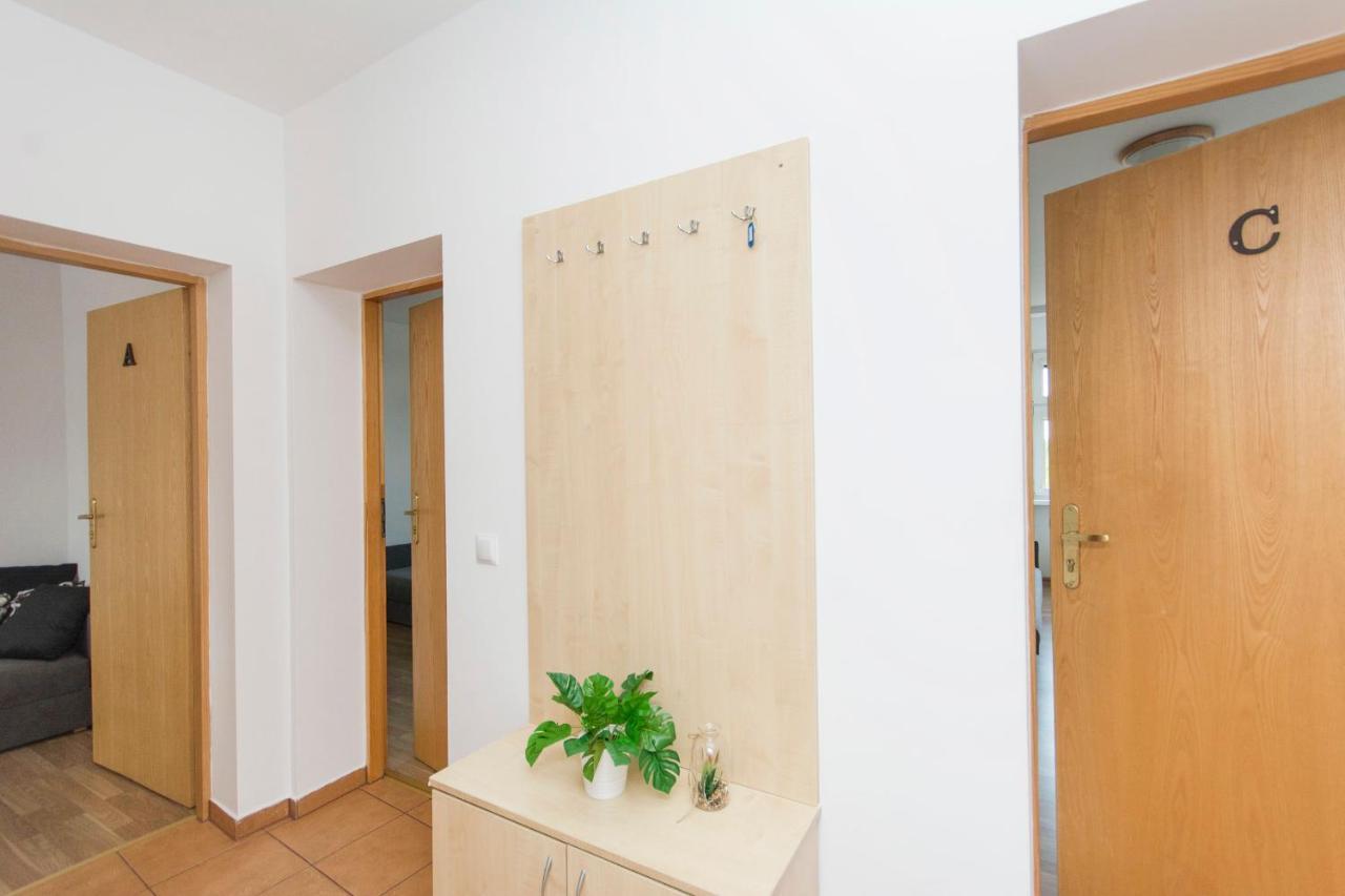 Akademikus Torun Hostel Buitenkant foto