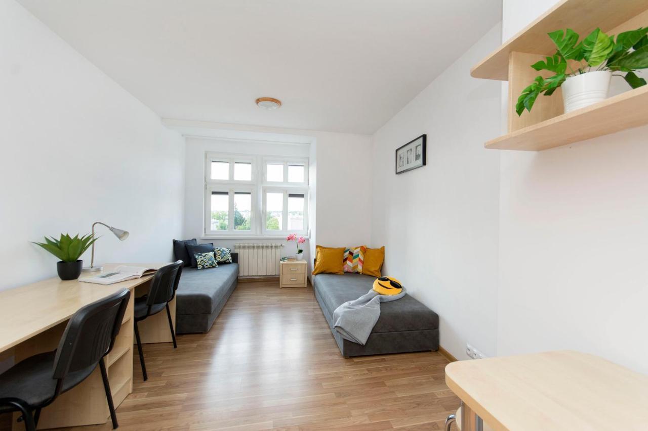Akademikus Torun Hostel Buitenkant foto