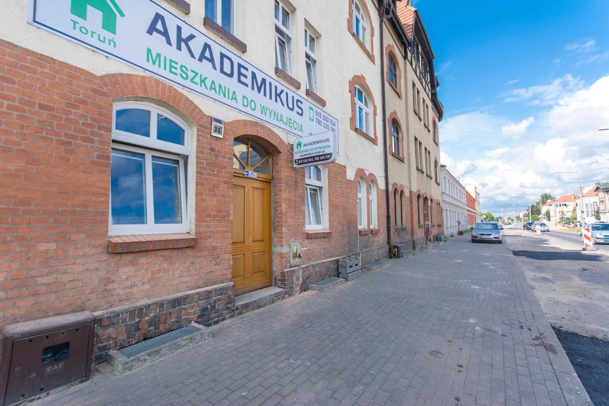 Akademikus Torun Hostel Buitenkant foto